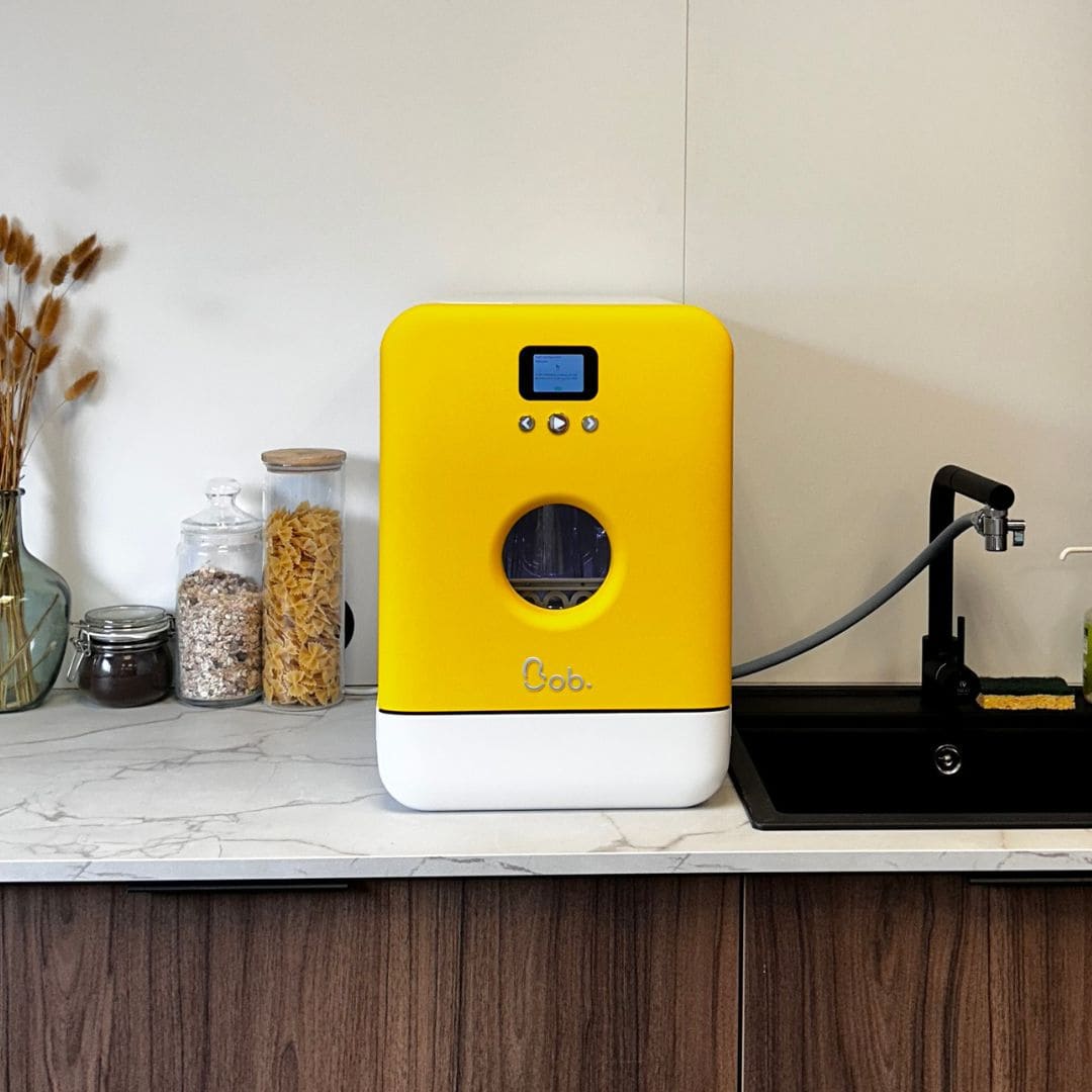 Daan Tech Bob Matte Edition — Matt canary yellow door / white body · Bild 1 av 4
