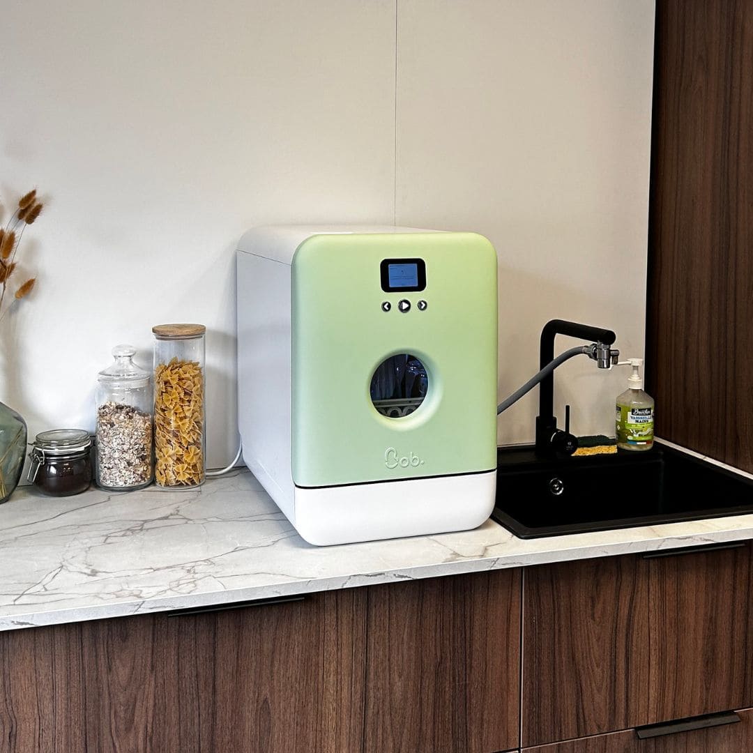 Daan Tech Bob Matte Edition — Matt almond green door / white body · Bild 4 av 4